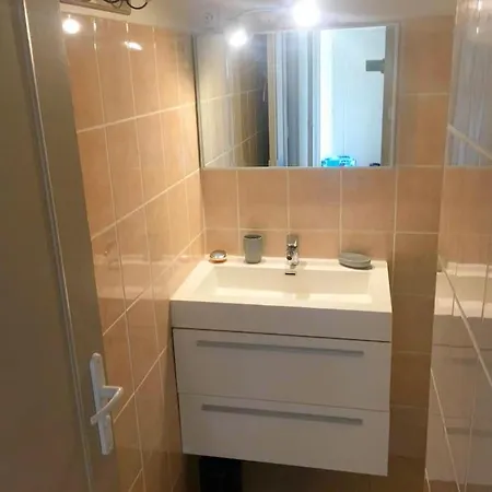 Apartment Vue Lumineux Commerces A Pied Plage/ville 5min Ajaccio (Corsica)